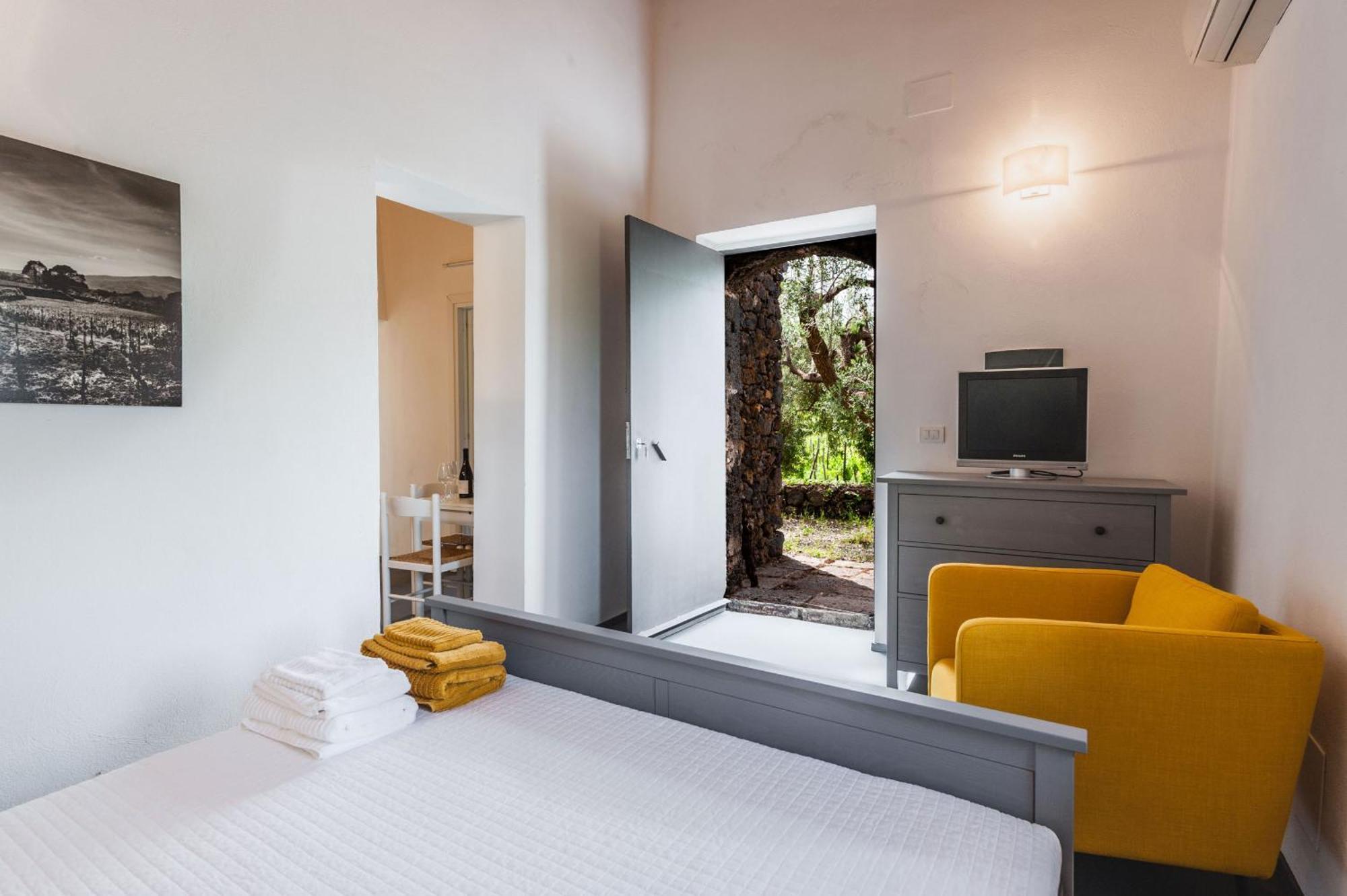 Terrazze Dell'Etna - Country Rooms And Apartments Randazzo Luaran gambar