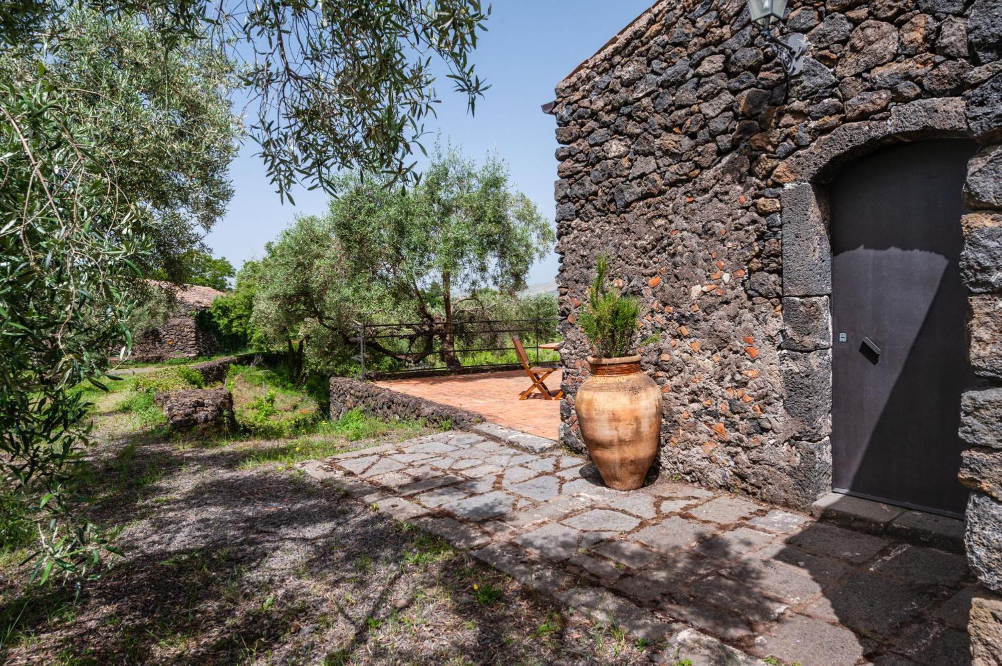 Terrazze Dell'Etna - Country Rooms And Apartments Randazzo Luaran gambar